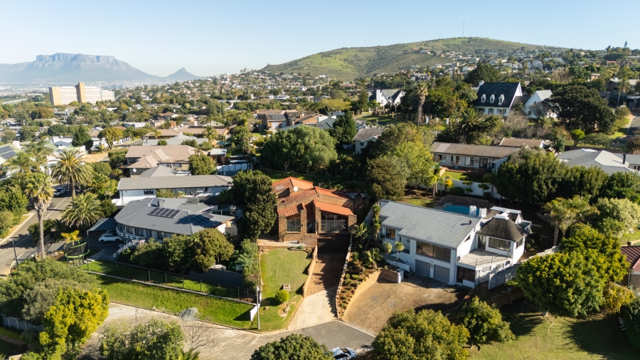 4 Bedroom Property for Sale in Selbourne Western Cape